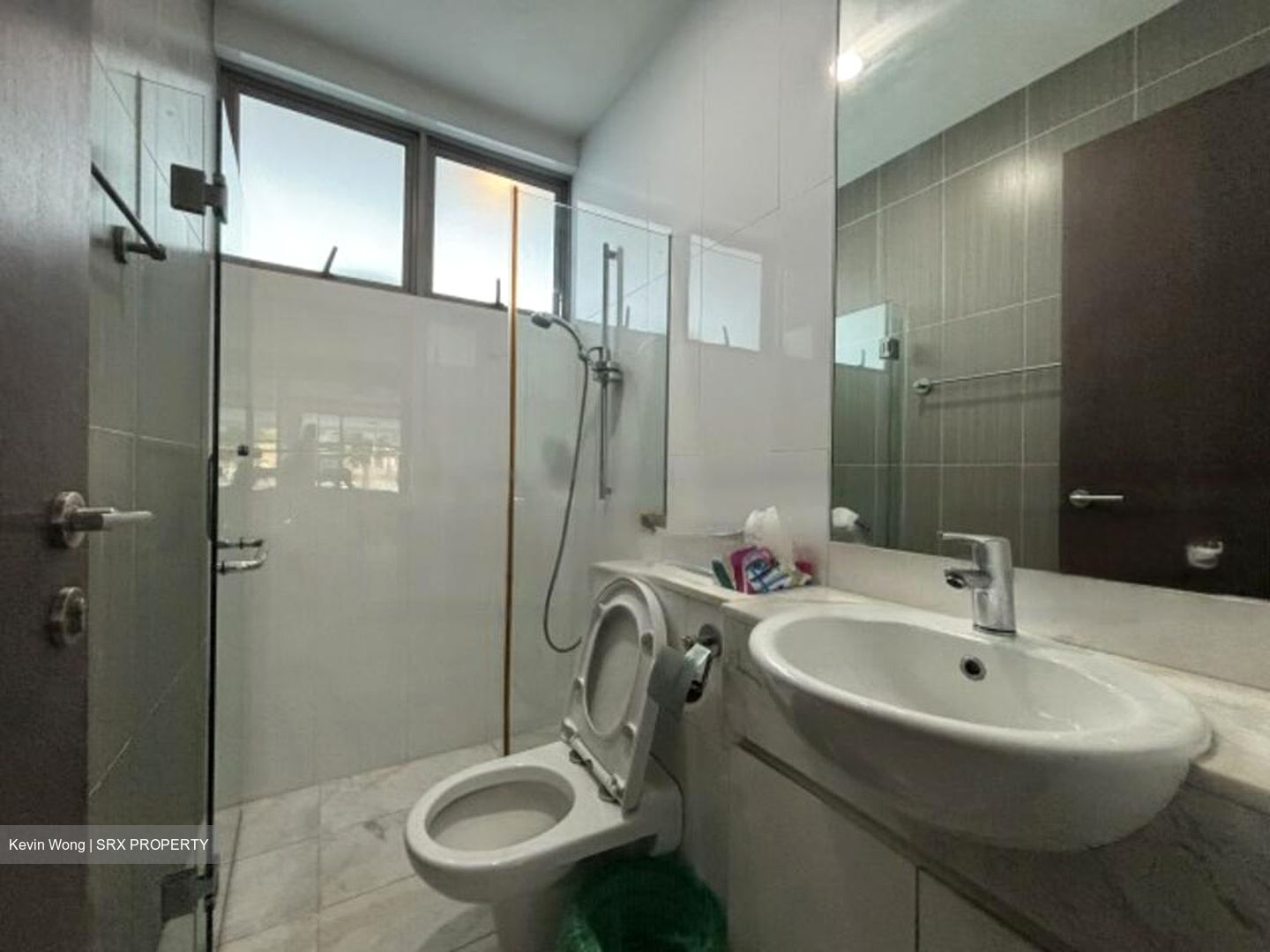 Sennett Avenue (D16), Semi-Detached #447340491